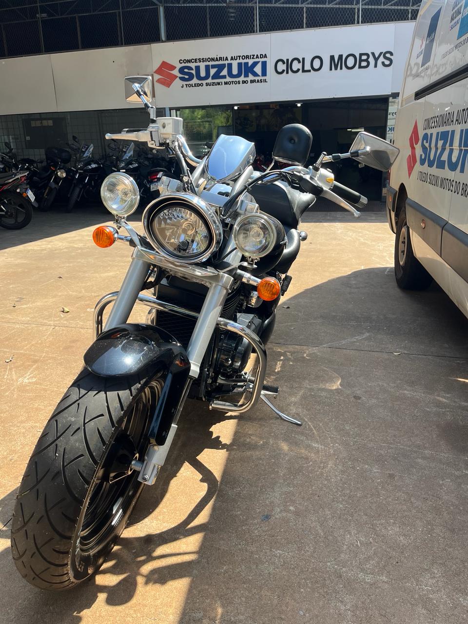 SUZUKI BOULEVARD M800 2009 COM 46200 KM